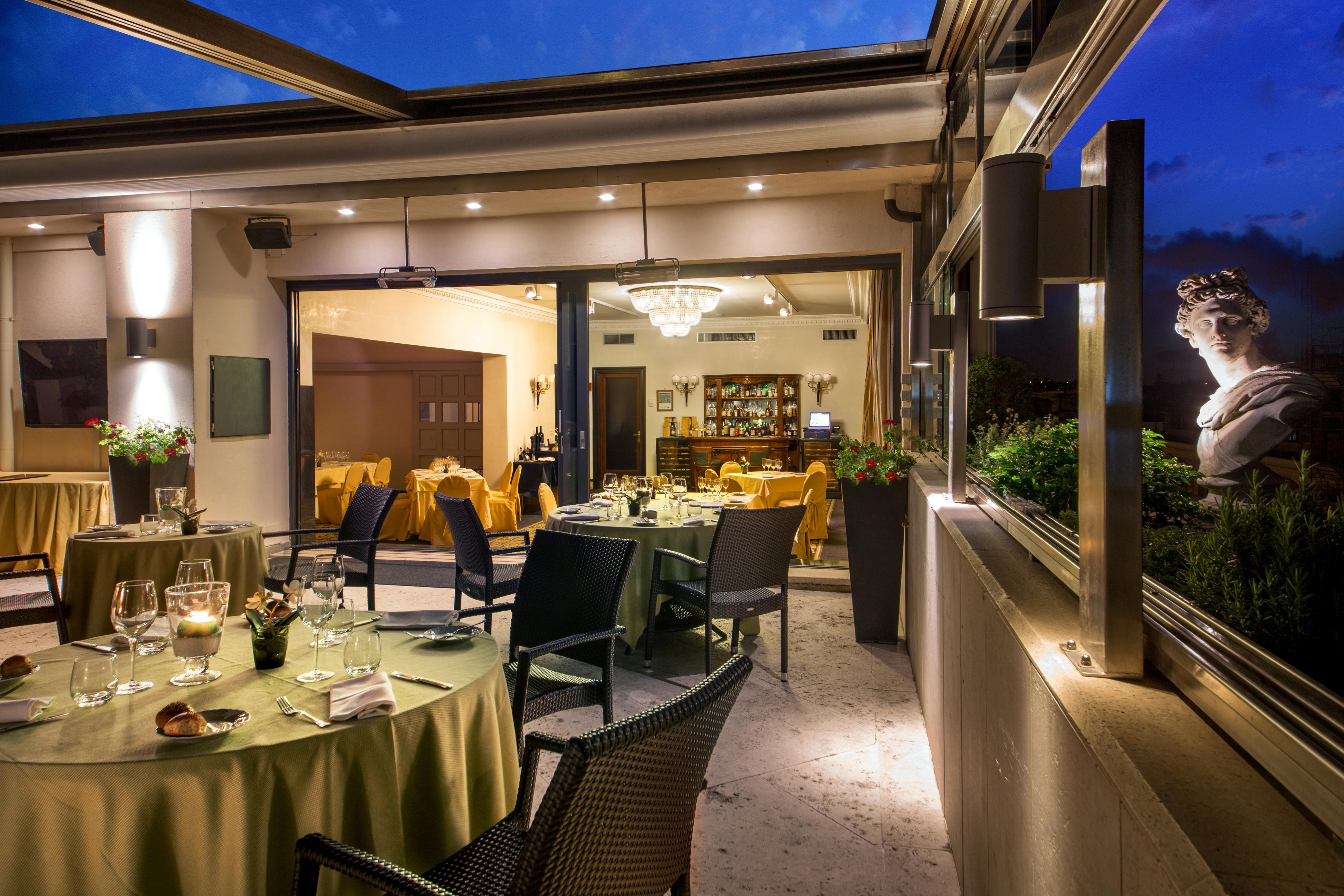 Hotel Savoy — Photos 1